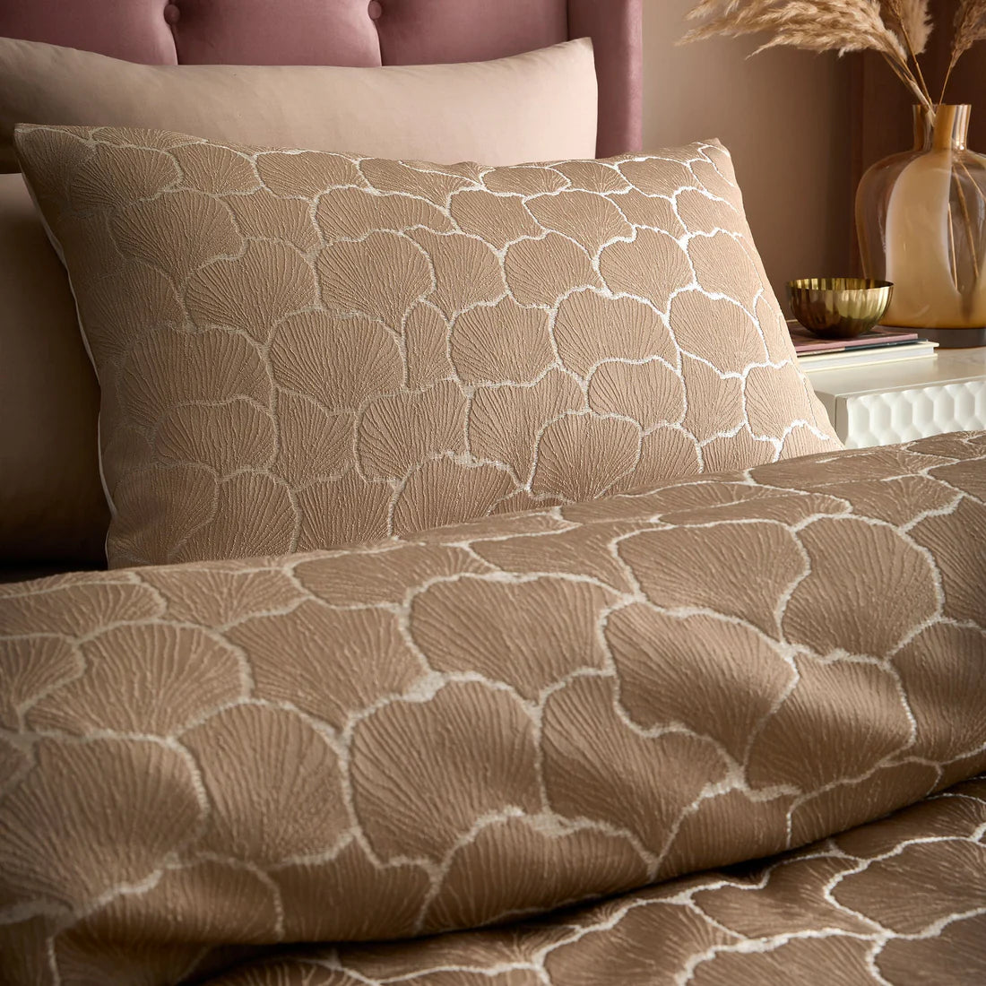 Soiree Ginko Jacquard Duvet Cover Set in Natural