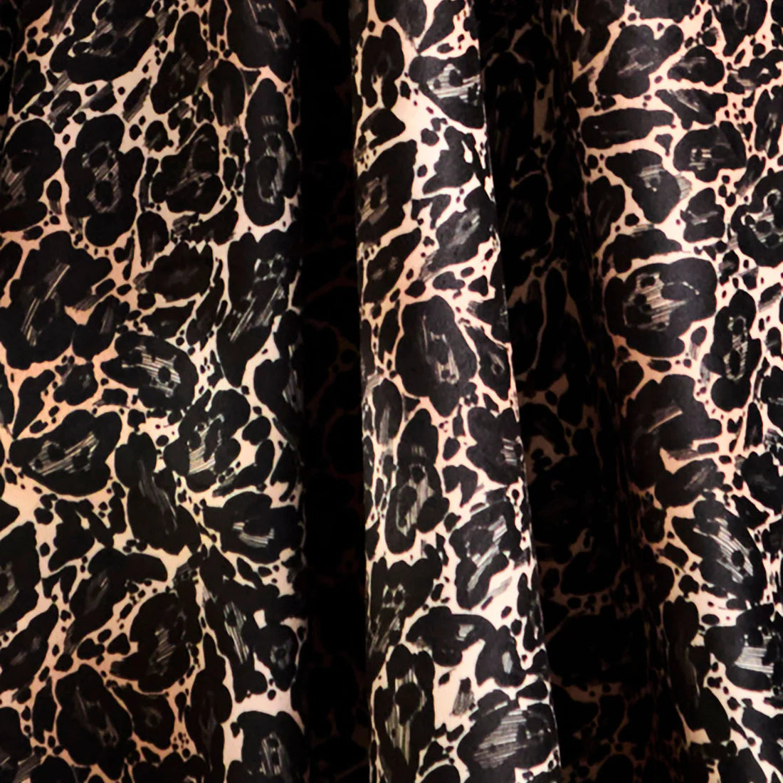 Laurence Llewelyn-Bowen Josephine Leopard Velvet Throw Gold 130 x 180cm