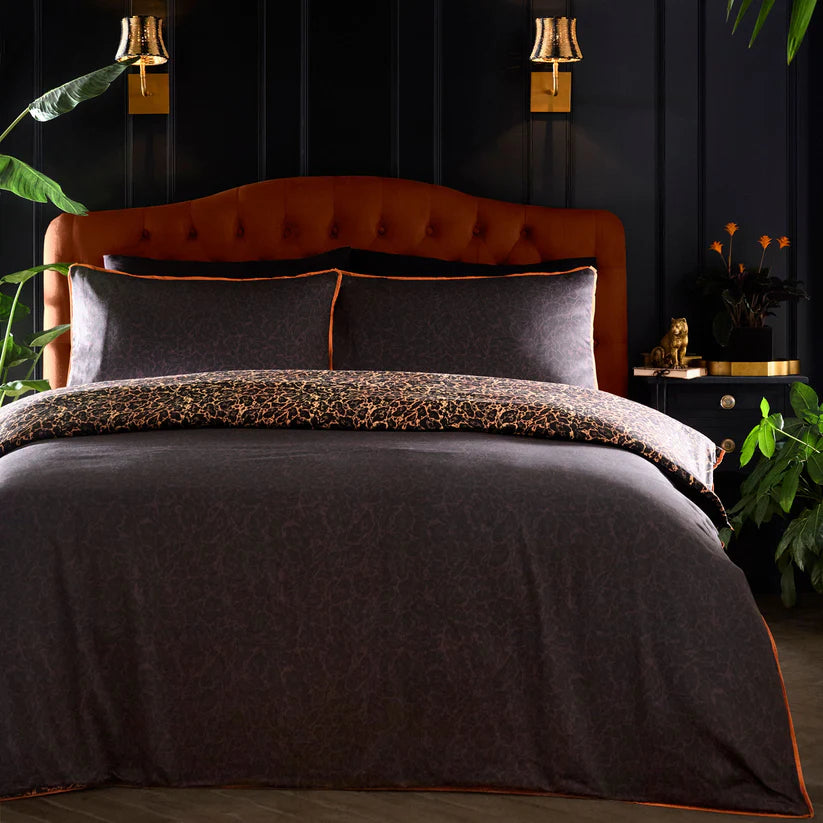 Laurence Llewelyn-Bowen Roxy Leopard 100% Cotton Sateen Duvet Cover Set Black