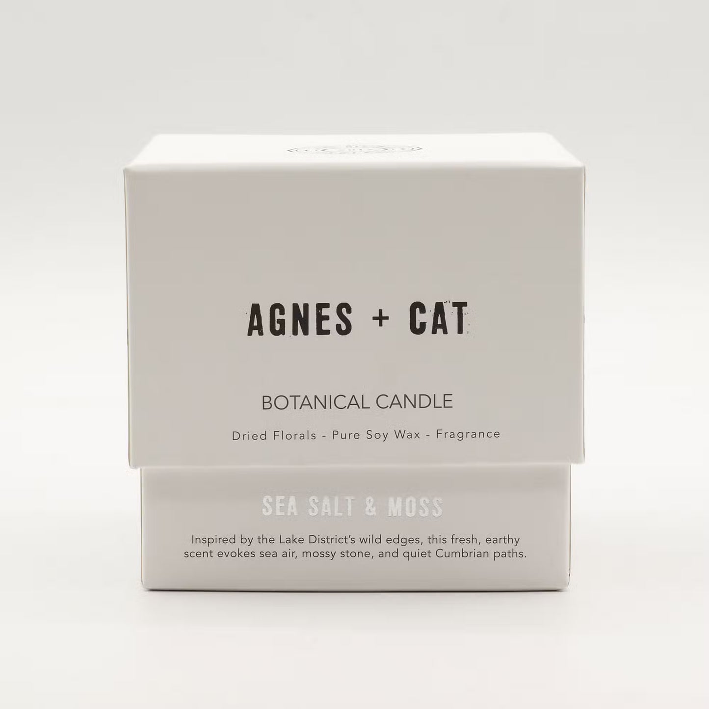 Agnes and Cat Sea Salt and Moss botanical soy wax candle with coastal-inspired fragrance and dried florals