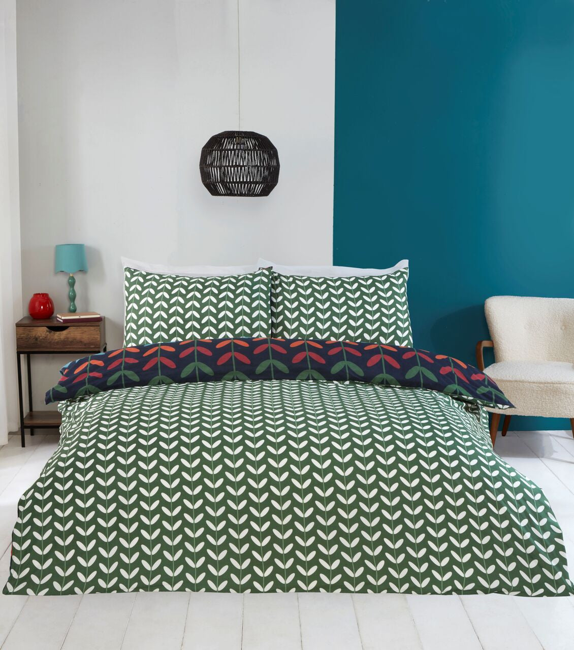 Jules reversible duvet cover set with colourful easy-care bedding design