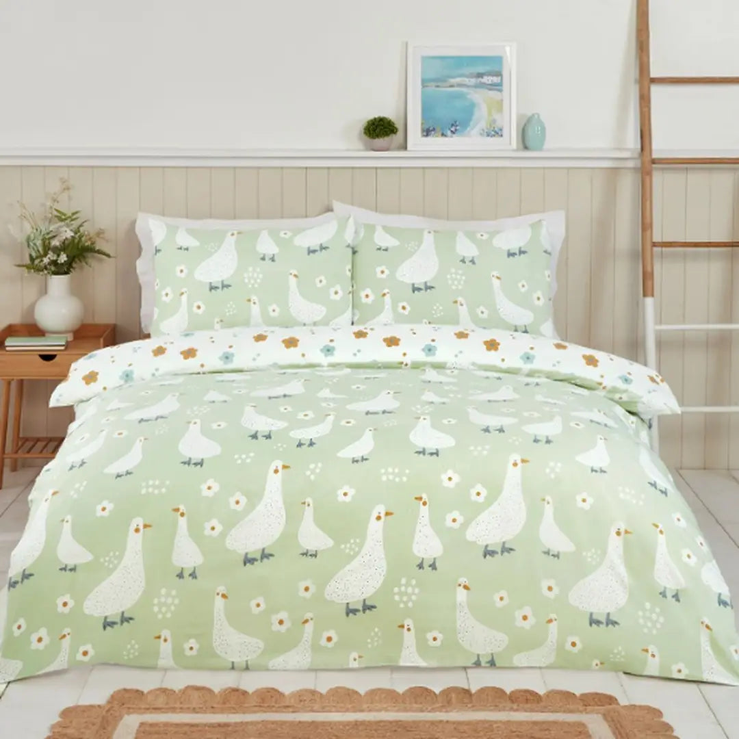 Jemima Duck reversible duvet cover set with countryside-inspired duck bedding design