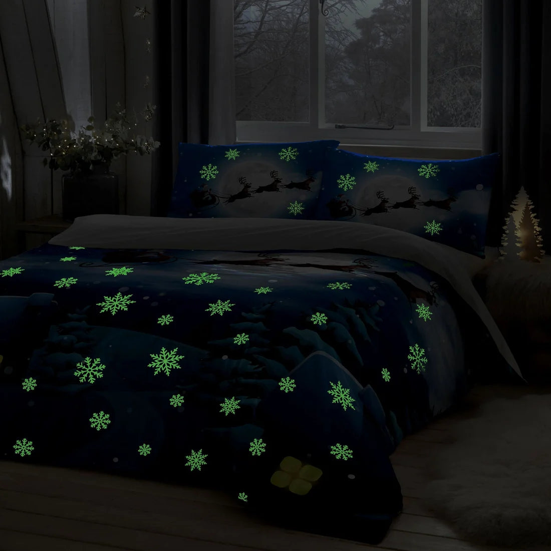 Bedlam Santa Glow In The Dark Christmas Duvet Cover Set Multicolour